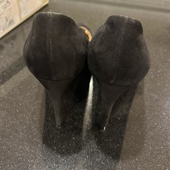 ARMANI- peep toe shoes size 38.5 - Picture 8 of 9